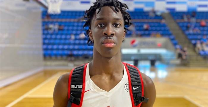 EE35E952-05D1-4176-B91F-0E0EB9C34A82